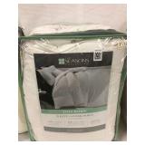 THE SEASONS COLLECTION-EXTRA WARM COMFORTER
