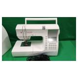 SINGER SEWING MACHINE
