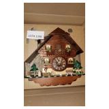HOUSE FIGURE WALL CLOCK