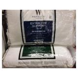 WAMSUTTA-2 EXTRA FIRM SUPPORT PILLOW