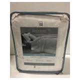 WHITE GOOSE DOWN COMFORTER