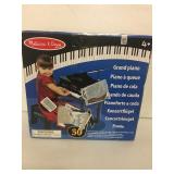 MELISSA 7 DOUG KIDS GRAND PIANO