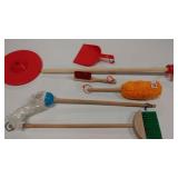 ASSORTED CLEANING TOOLS
