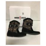 MINNE TONKA WOMEN BOOTS SIZE 7