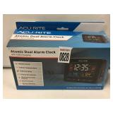 ATOMIC DUAL ALARM CLOCK WITH USB CHARGING