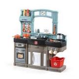 STEP2 BEST CHEF'S KITCHEN (NOT ASSEMBLED/IN BOX) STEP2 BEST CHEF'S KITCHEN (NOT ASSEMBLED/IN BOX)