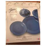 FIESTA 5-PIECE PLACE SETTING FIESTA 5-PIECE PLACE SETTING