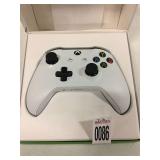 XBOX WIRELESS CONTROLLER