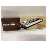 PERFORMER 37 MELODICA