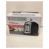 BLACK & DECKER TOASTER