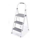 RUBBERMAID 3-STEP STEEL STEP STOOL