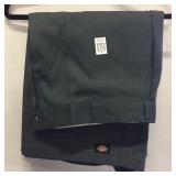 DICKIES MENS SHORT, SIZE 42