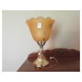 BRASS TABLE LAMP / FLORAL SHADE BRASS TABLE LAMP / FLORAL SHADE