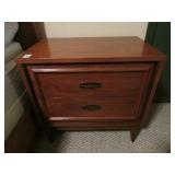 NIGHT STAND - WALNUT FINISH NIGHT STAND - WALNUT FINISH