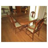 DINING TABLE / LEAF / 6 CHAIRS - WALNUT FINISH DINING TABLE / LEAF / 6 CHAIRS - WALNUT FINISH