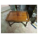 WALNUT TRAY TOP TABLE WALNUT TRAY TOP TABLE