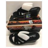 SKECHERS WMNS SIZE 7