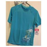 KANU WOMENS RASH GUARD MEDIUM KANU WOMENS RASH GUARD MEDIUM