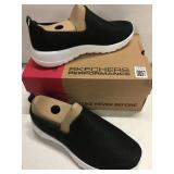 SKECHERS MENS US 9