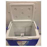 COLEMAN EXCURSION COOLER (ONE EDGE BROKEN) COLEMAN EXCURSION COOLER (ONE EDGE BROKEN)