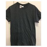 GILDAN TSHIRT SMALL GILDAN TSHIRT SMALL