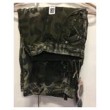 AOWOFS MENS SHORT SZ 2 AOWOFS MENS SHORT SZ 2