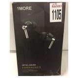 1 MORE DETAIL SOUND EARPHONES (IN SHOWCASE) 1 MORE DETAIL SOUND EARPHONES (IN SHOWCASE)