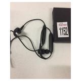 WIRELESS EARPHONE (IN SHOWCASE) WIRELESS EARPHONE (IN SHOWCASE)