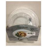 50 PLASTIC PLATES
