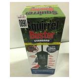 SQUIRREL BUSTER WILD BIRD FEEDER