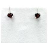 14kt White Gold Natural Garnet Heart Shape