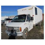 2001 GMC SAVANA 3500 CUBE VAN