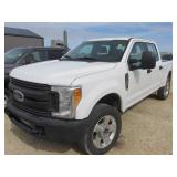 2017 FORD F350 XL CREW CAB 4X4