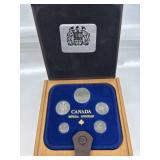 1982 Constitution 6 Specimen Coin Set in Wooden