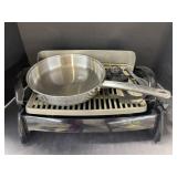 Black& Decker Indoor Electric Grill and Frying Pan