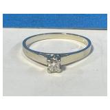 14 kt White Gold Dimond Ring Size 7 1/2