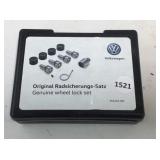 volkswagon genuine wheel lock set