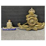 Canada Military Hat Badge: ' Quo Fas Et Gloria
