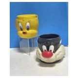 2 Collector Character Mugs - Tweety and Sylvester