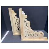 2 Wooden Unpainted Brackets