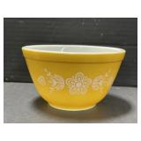 Pyrex Butterfly Gold 1 1/2 Pint Bowl