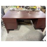 Desk, 60x29.5x28 '