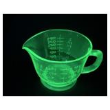 Uranium Glass 2 Cup Measuring Cup
