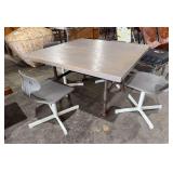 Child table with 4 chairs