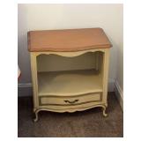 Pr of French Provincial night stands