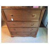 Vintage 4 drawer chest of drawers