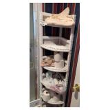 Wicker corner shelf