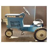 FORD TW5 Pedal Tractor