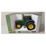 John Deere 7920 Tractor, NIB, RC2, 2003