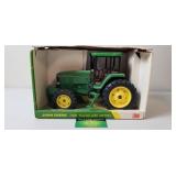 John Deere 7600 MFWD, NIB, Ertl, 1992
